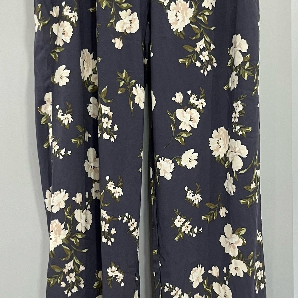 O'Neill Navy Floral Wide‎ Leg Pants